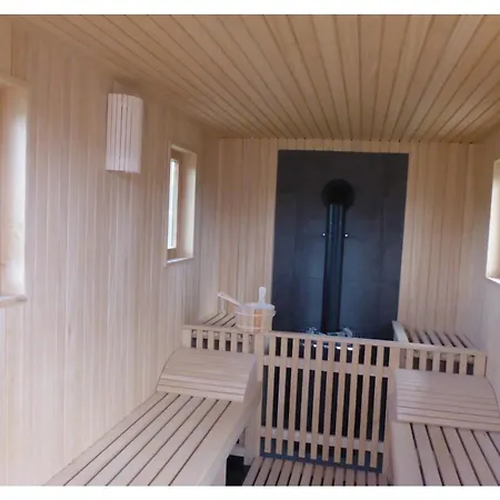 Beck's Borveranda Bed & Breakfast *